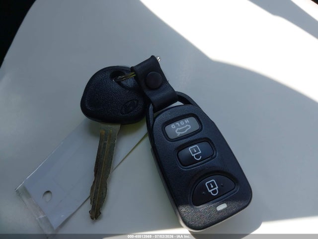 Продажа на аукционе авто 2020 Hyundai Elantra Se, vin: 5NPD74LF2LH616312, номер лота: 45512569