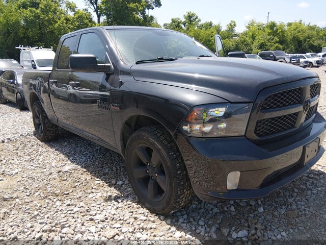 RAM 1500 Express 4x4 6'4 Box 2018 1C6RR7FT3JS176061 main image