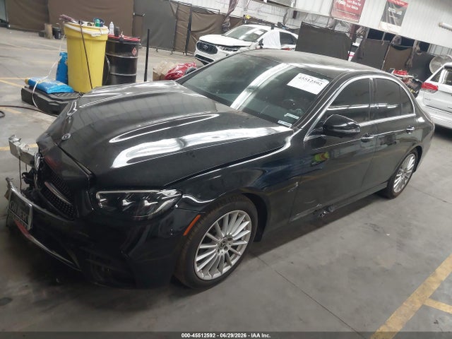 2021 Mercedes-benz E 350 მანქანა იყიდება აუქციონზე, vin: W1KZF8DB9MA994511, აუქციონის ნომერი: 45512592