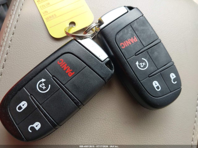 1C4RJFAG2KC754229 Jeep Grand Cherokee Laredo E 4x4