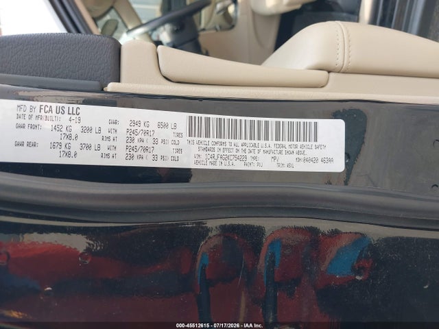 1C4RJFAG2KC754229 Jeep Grand Cherokee Laredo E 4x4