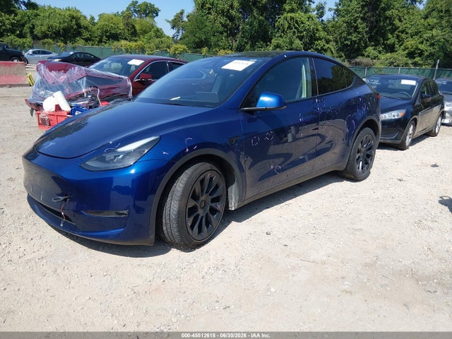 Продажа на аукционе авто 2024 Tesla Model Y Long Range Dual Motor All-wheel Drive, vin: 7SAYGAEE7RF063560, номер лота: 45512618