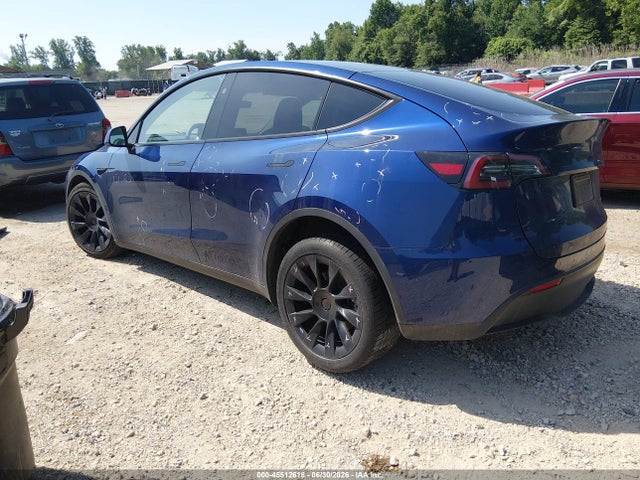 Продажа на аукционе авто 2024 Tesla Model Y Long Range Dual Motor All-wheel Drive, vin: 7SAYGAEE7RF063560, номер лота: 45512618