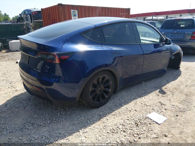 Продажа на аукционе авто 2024 Tesla Model Y Long Range Dual Motor All-wheel Drive, vin: 7SAYGAEE7RF063560, номер лота: 45512618