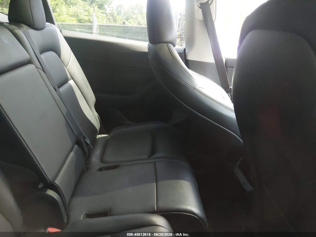 Продажа на аукционе авто 2024 Tesla Model Y Long Range Dual Motor All-wheel Drive, vin: 7SAYGAEE7RF063560, номер лота: 45512618