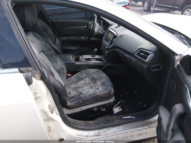 Продажа на аукционе авто 2014 Maserati Ghibli, vin: ZAM57XSA0E1090215, номер лота: 45512692