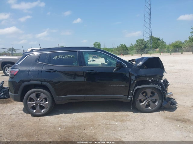 2022 Jeep Compass Latitude Lux 4x4 მანქანა იყიდება აუქციონზე, vin: 3C4NJDFB8NT113482, აუქციონის ნომერი: 45512700