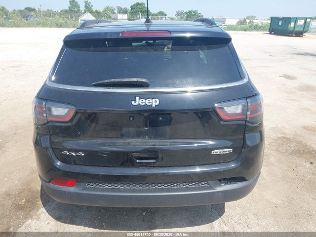 2022 Jeep Compass Latitude Lux 4x4 მანქანა იყიდება აუქციონზე, vin: 3C4NJDFB8NT113482, აუქციონის ნომერი: 45512700