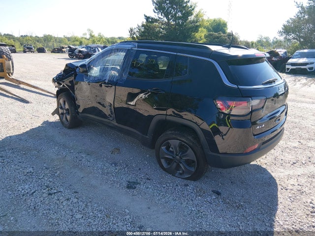 2022 Jeep Compass Latitude Lux 4x4 მანქანა იყიდება აუქციონზე, vin: 3C4NJDFB8NT113482, აუქციონის ნომერი: 45512700