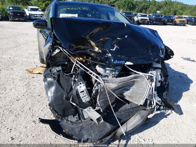 2022 Jeep Compass Latitude Lux 4x4 მანქანა იყიდება აუქციონზე, vin: 3C4NJDFB8NT113482, აუქციონის ნომერი: 45512700