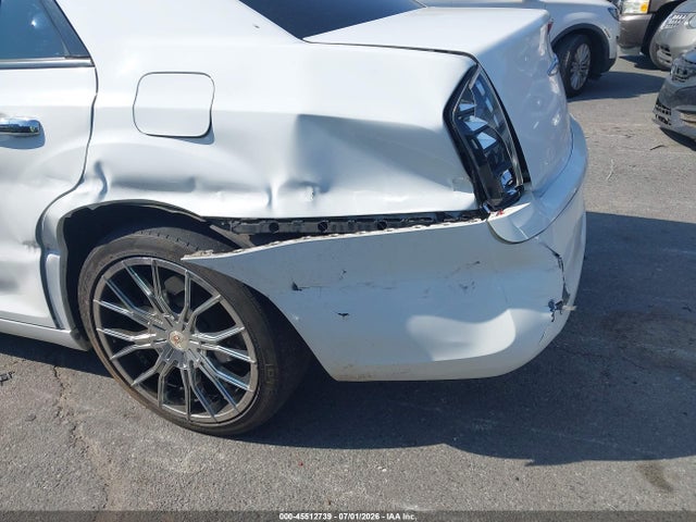 Продаж на аукціоні авто 2014 Chrysler 300, vin: 2C3CCABG3EH230983, номер лоту: 45512739