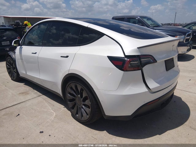 Tesla Model Y Performance Dual Motor All-wheel Drive 2021 5YJYGDEF2MF178552 Image 3