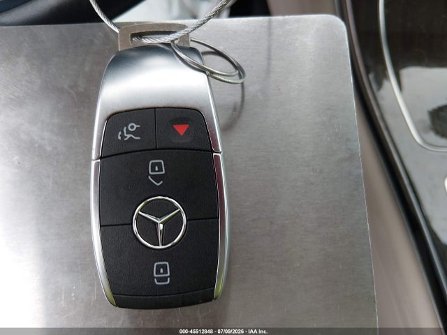 2020 Mercedes-benz Glc 300 4matic მანქანა იყიდება აუქციონზე, vin: WDC0G8EB5LF692580, აუქციონის ნომერი: 45512848