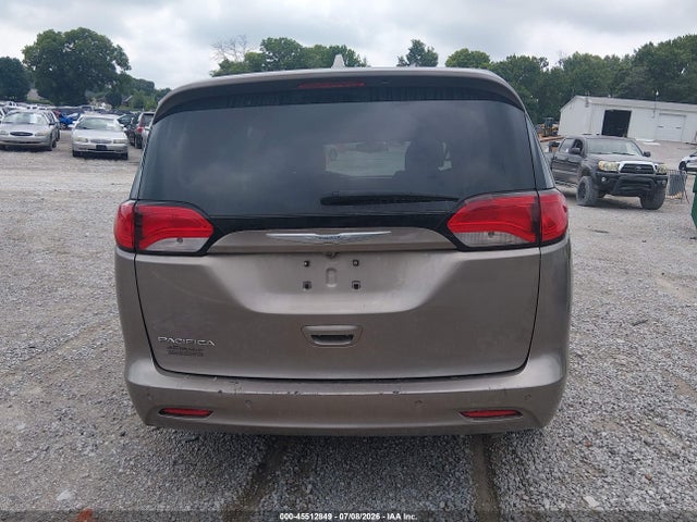 2017 Chrysler Pacifica Touring მანქანა იყიდება აუქციონზე, vin: 2C4RC1DG3HR708918, აუქციონის ნომერი: 45512849