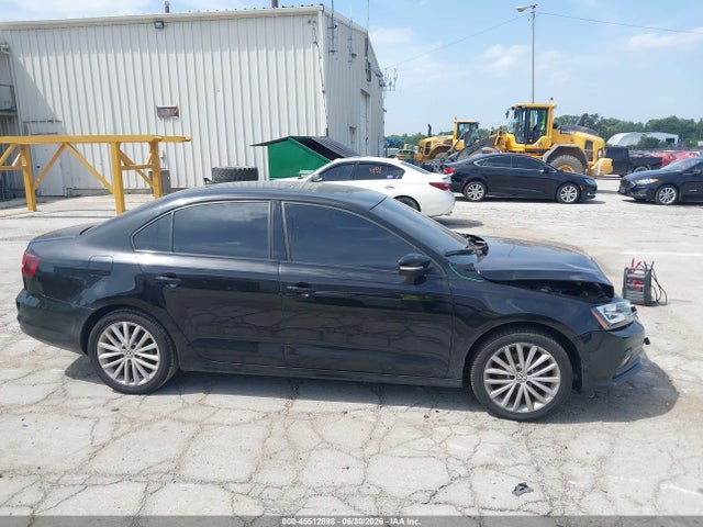 2016 Volkswagen Jetta 1.8t Sel მანქანა იყიდება აუქციონზე, vin: 3VWL17AJ5GM260232, აუქციონის ნომერი: 45512898