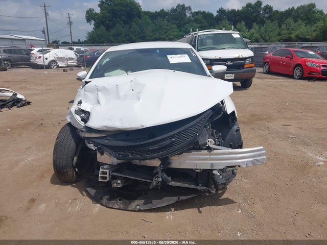 Aukcja sprzedaży 2015 Chrysler 200 S, vin: 1C3CCCBB5FN751342, numer aukcji: 45512935