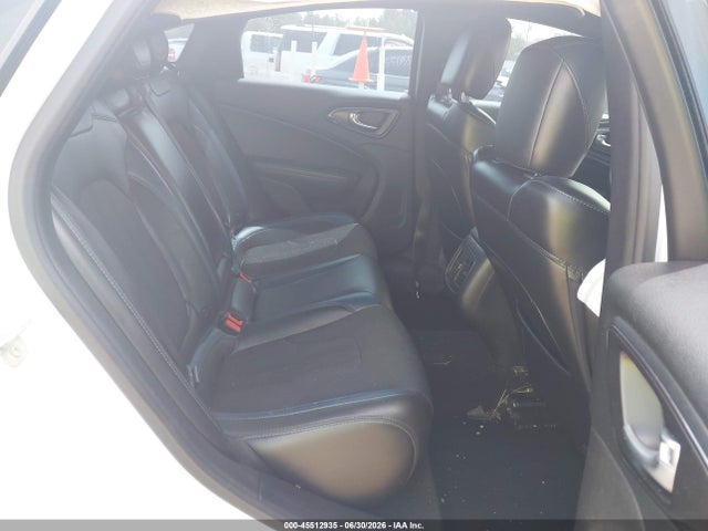Aukcja sprzedaży 2015 Chrysler 200 S, vin: 1C3CCCBB5FN751342, numer aukcji: 45512935