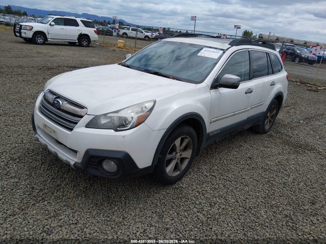Subaru Outback 2.5i Limited 2014 4S4BRCPC7E3274930 Image 2