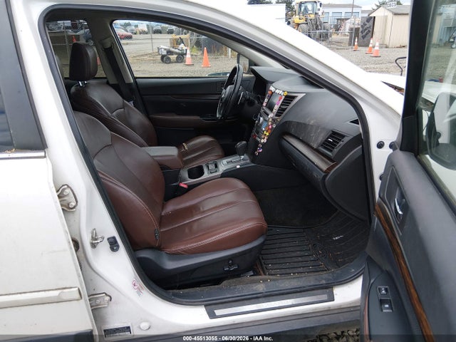 Subaru Outback 2.5i Limited 2014 4S4BRCPC7E3274930 Image 5