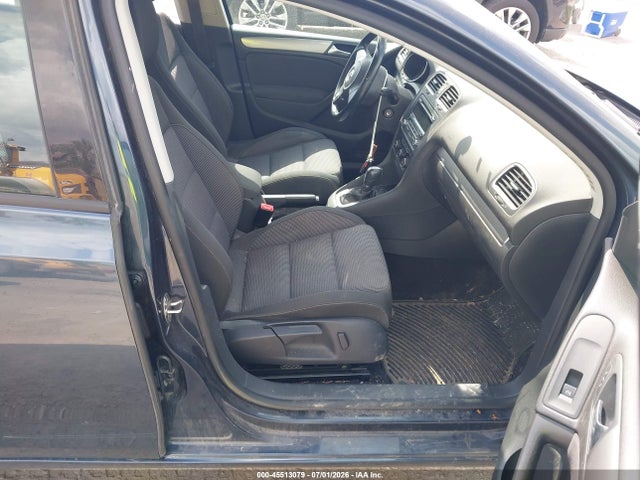 Aukcja sprzedaży 2013 Volkswagen Golf 2.5l 4-door, vin: WVWDB7AJ3DW140591, numer aukcji: 45513079