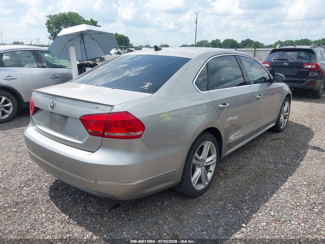 Aukcja sprzedaży 2014 Volkswagen Passat 2.0l Tdi Sel Premium, vin: 1VWCN7A30EC058922, numer aukcji: 45513084