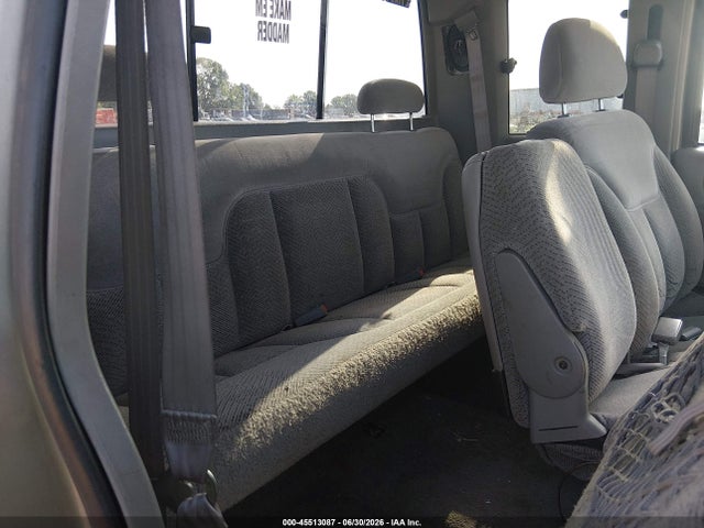 45513087 :رقم المزاد ، 1GCGK29R4YF505957 vin ، 2000 Chevrolet K2500 مزاد بيع