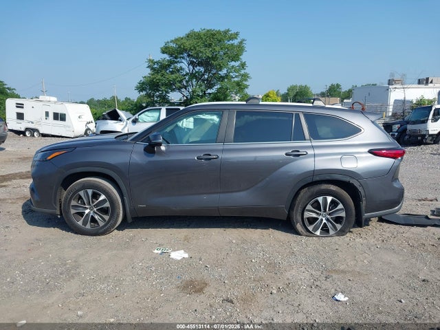 5TDKBRCH0PS586506 Toyota Highlander Hybrid Xle