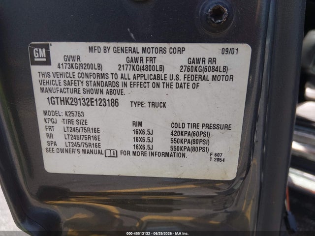 45513132 :رقم المزاد ، 1GTHK29132E123186 vin ، 2002 Gmc Sierra 2500hd Sle مزاد بيع