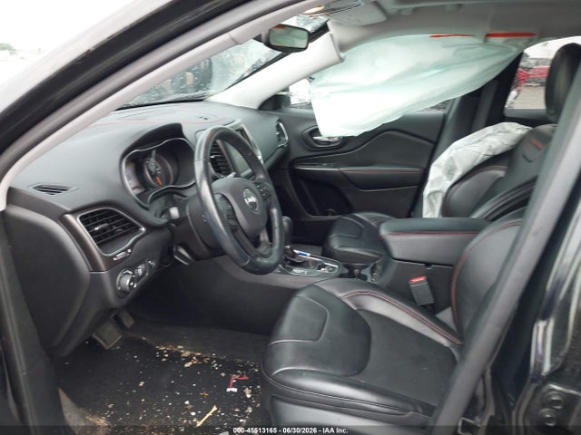 45513165 :رقم المزاد ، 1C4PJMBX8LD570421 vin ، 2020 Jeep Cherokee Trailhawk 4x4 مزاد بيع