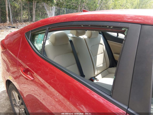 45513212 :رقم المزاد ، 5NPD84LF8HH115879 vin ، 2017 Hyundai Elantra Se مزاد بيع