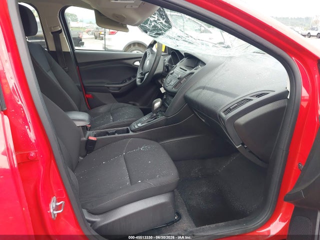 1FADP3K28HL268467 Ford FOCUS SE