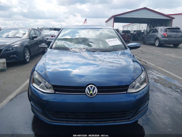 2015 Volkswagen Golf Tsi S 2-door მანქანა იყიდება აუქციონზე, vin: 3VW917AUXFM067528, აუქციონის ნომერი: 45513338