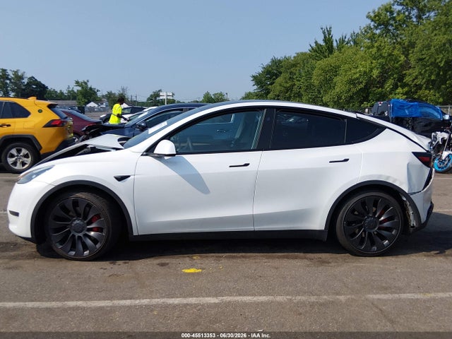 Продажа на аукционе авто 2023 Tesla Model Y Performance Dual Motor All-wheel Drive, vin: 7SAYGDEF1PF868932, номер лота: 45513353