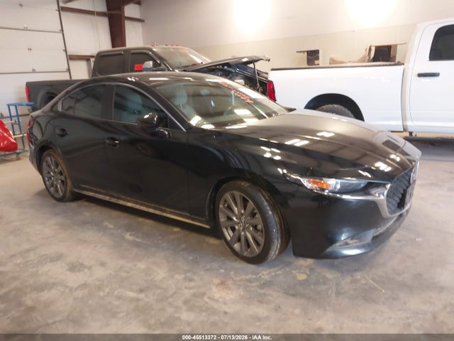 Auction sale of the 2020 Mazda Mazda3 Select Package, vin: 3MZBPBCM1LM132293, lot number: 45513372