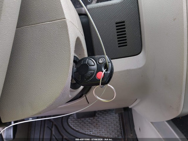 45513388 :رقم المزاد ، 1FMCU93128KA65776 vin ، 2008 Ford Escape Xlt مزاد بيع