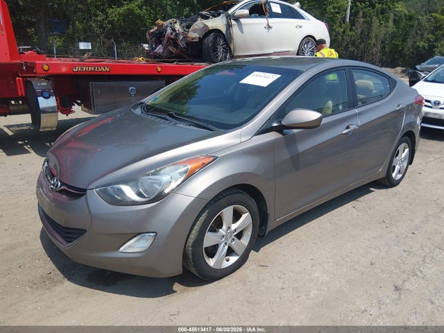 2013 Hyundai Elantra Gls მანქანა იყიდება აუქციონზე, vin: 5NPDH4AE3DH172396, აუქციონის ნომერი: 45513417