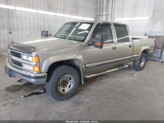 Продаж на аукціоні авто 2000 Chevrolet K2500, vin: 1GCGK23R3YF498766, номер лоту: 45513432