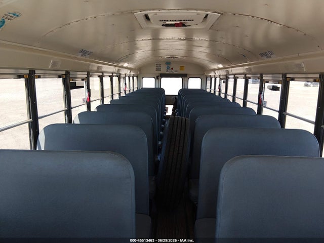 Ic Corporation 3000 Ce 2020 4DRBUC8N2LB351446 Image 8