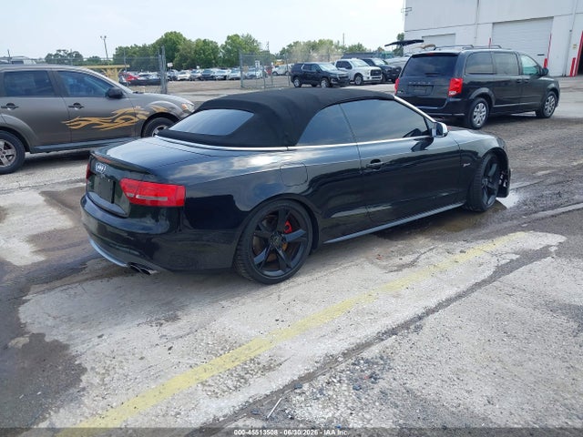 2011 Audi S5 3.0 Premium Plus მანქანა იყიდება აუქციონზე, vin: WAUCGAFH5BN005810, აუქციონის ნომერი: 45513508