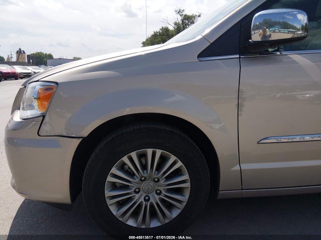 45513517 :رقم المزاد ، 2C4RC1CG9FR574060 vin ، 2015 Chrysler Town & Country Touring-l مزاد بيع