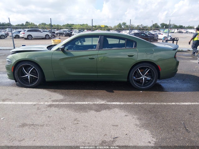 2C3CDXBG6LH136691 Dodge Charger Sxt Rwd