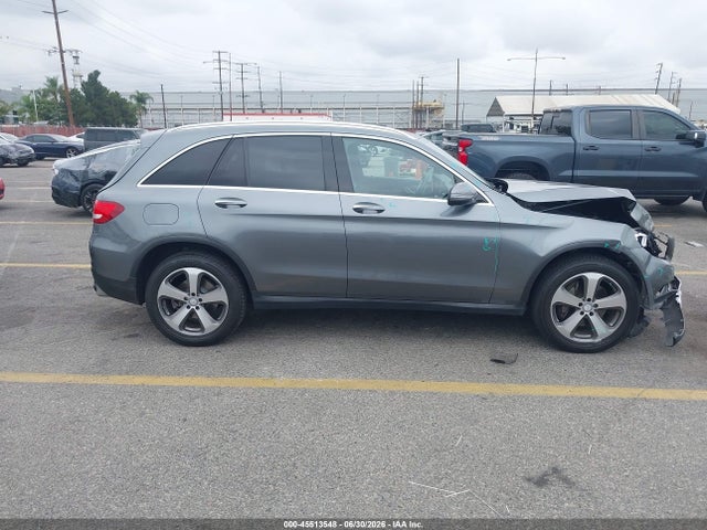 WDC0G4JB5GF061915 Mercedes-Benz GLC 300