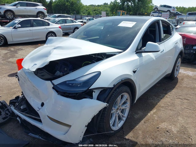 Продажа на аукционе авто 2024 Tesla Model Y Long Range Dual Motor All-wheel Drive, vin: 7SAYGDEE6RA261013, номер лота: 45513559