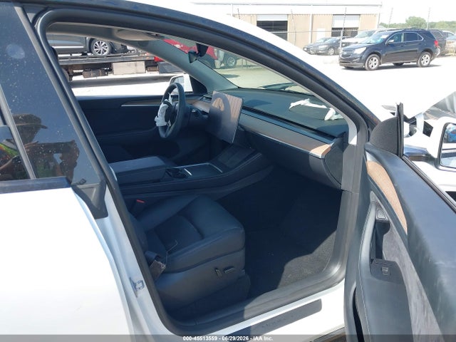 Продажа на аукционе авто 2024 Tesla Model Y Long Range Dual Motor All-wheel Drive, vin: 7SAYGDEE6RA261013, номер лота: 45513559