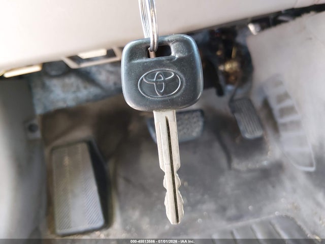 45513586 :رقم المزاد ، 4T1BE32K64U800466 vin ، 2004 Toyota Camry Le/xle/se مزاد بيع