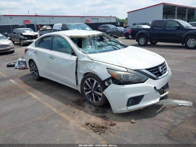 Продажа на аукционе авто 2017 Nissan Altima 2.5 Sr, vin: 1N4AL3AP0HC940307, номер лота: 45513607