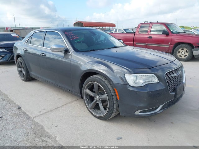 2019 Chrysler 300 Touring მანქანა იყიდება აუქციონზე, vin: 2C3CCAAG8KH727167, აუქციონის ნომერი: 45513629