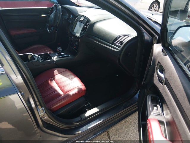 Продажа на аукционе авто 2013 Chrysler 300 300s, vin: 2C3CCABGXDH585504, номер лота: 45513754
