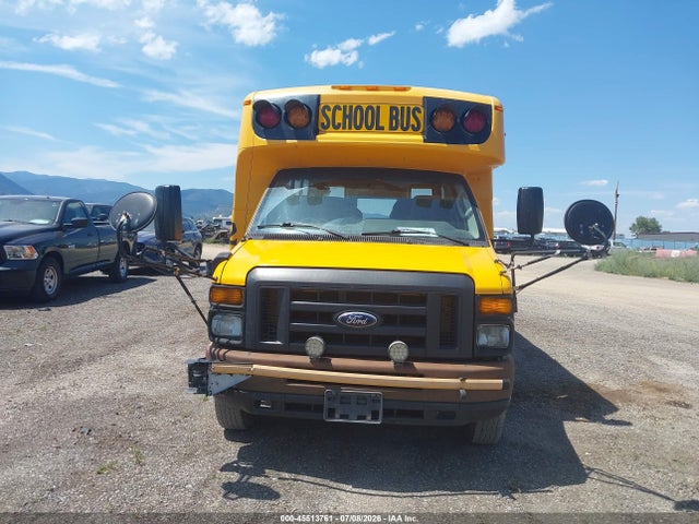 Продажа на аукционе авто 2016 Ford Econoline E450 Super Duty Cutwy Van, vin: 1FDEE4FL9GDC13835, номер лота: 45513761
