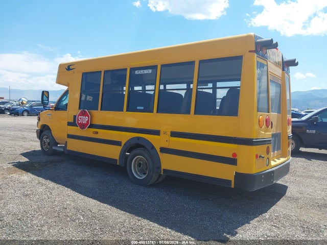Продажа на аукционе авто 2016 Ford Econoline E450 Super Duty Cutwy Van, vin: 1FDEE4FL9GDC13835, номер лота: 45513761